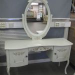 593 3188 DRESSING TABLE